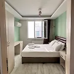 Magnolia Suites *