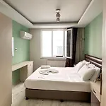 Magnolia Suites