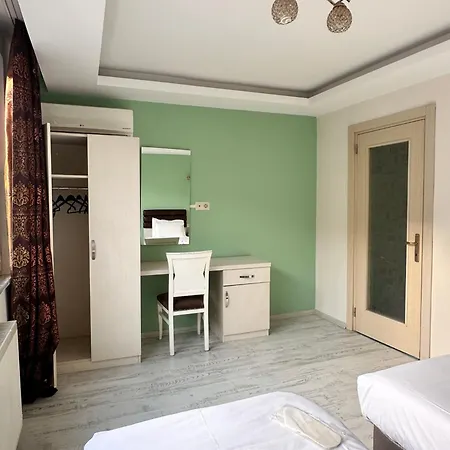 Magnolia Suites *