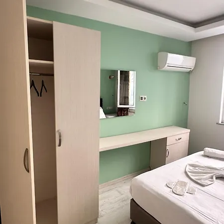 Magnolia Suites *